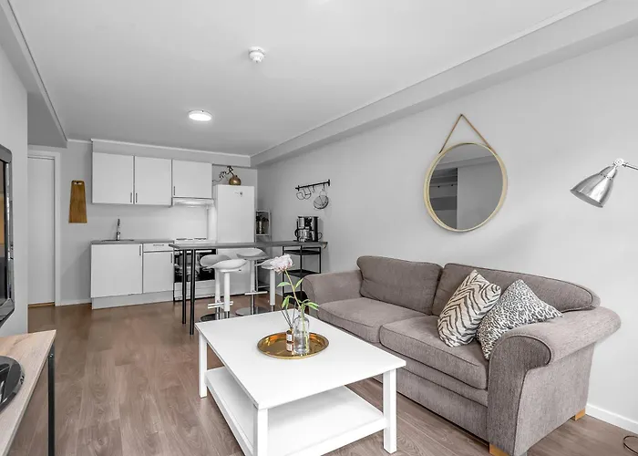 Victoriagarden- Losji 3* Grimstad