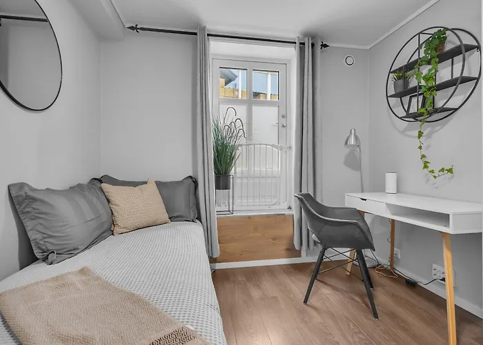 Victoriagarden- Losji 3* Grimstad