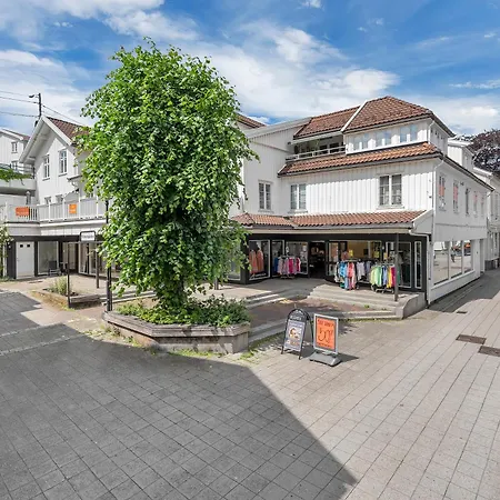 Victoriagarden- Losji 4* Grimstad (Aust-Agder)